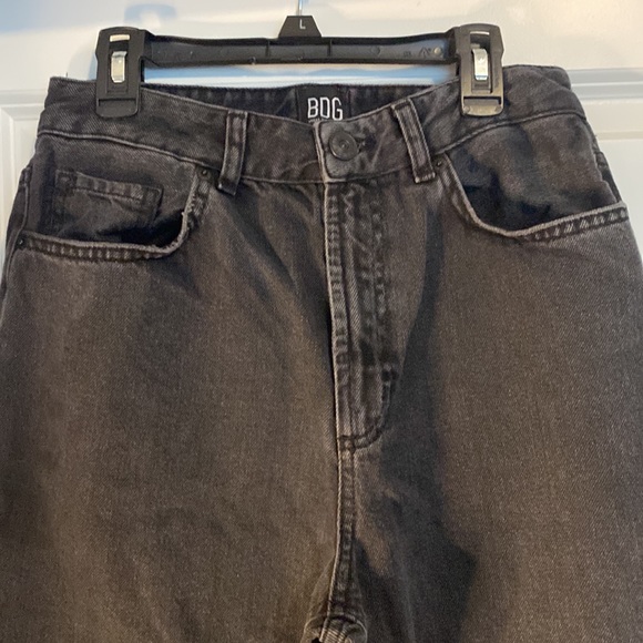 BDG Urban Outfitters Mom Jeans - Picture 3 of 7
